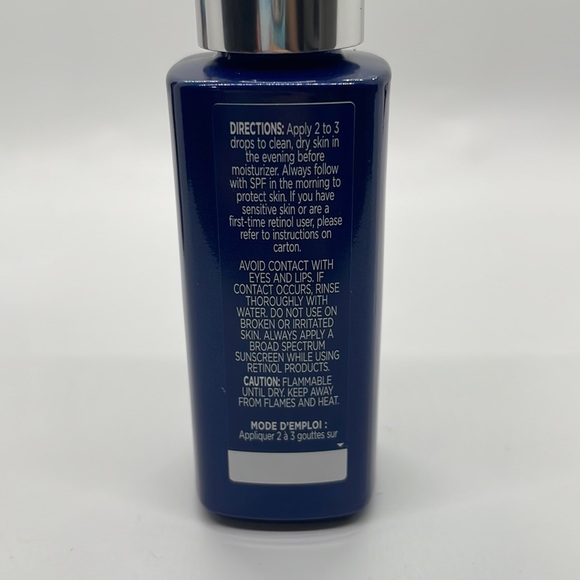 L’Oréal Paris REVITALIFT DERM INTENSIVES
Night Serum, 0.3% Pure Retinol - Picture 3 of 7
